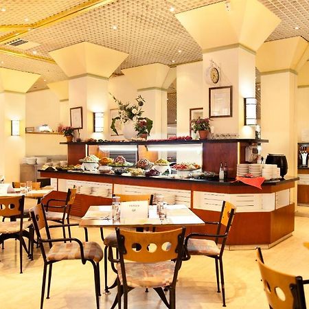 Royal Inn Tiberias Bagian luar foto