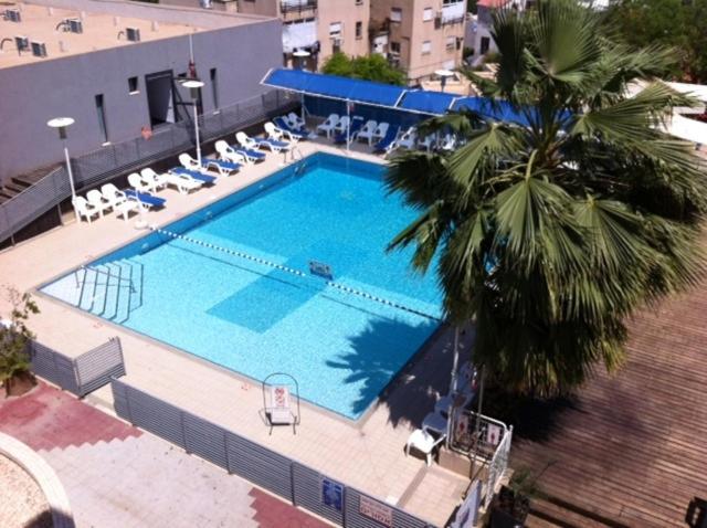 Royal Inn Tiberias Bagian luar foto