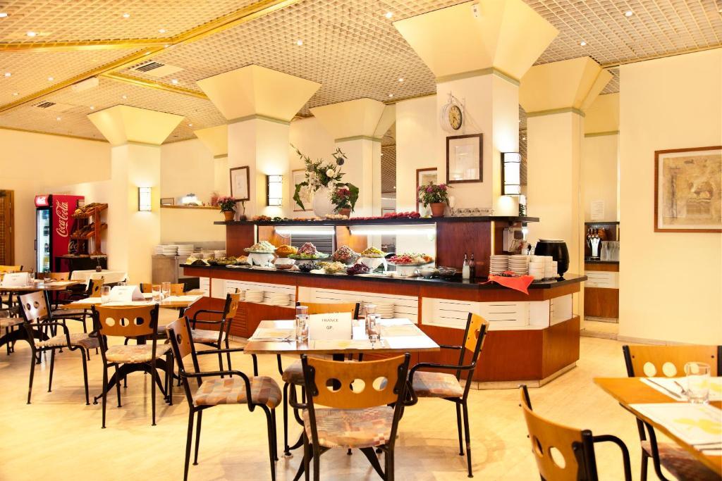 Royal Inn Tiberias Bagian luar foto