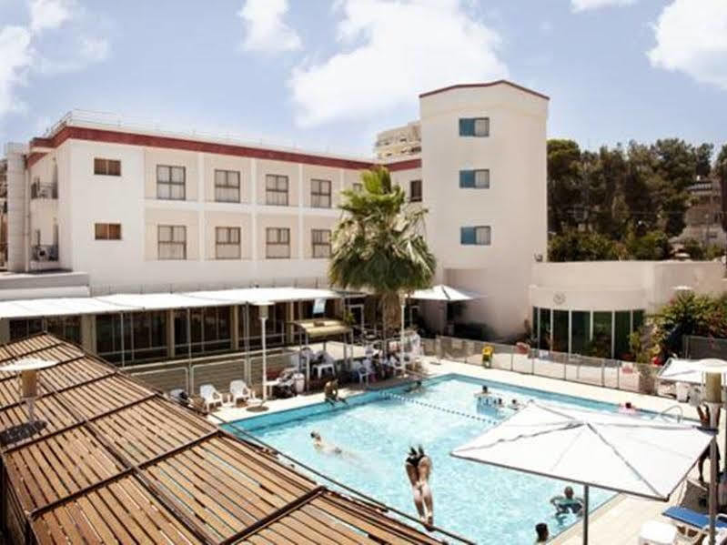 Royal Inn Tiberias Bagian luar foto