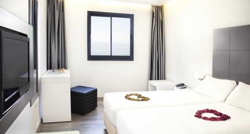 Royal Inn Tiberias Bagian luar foto